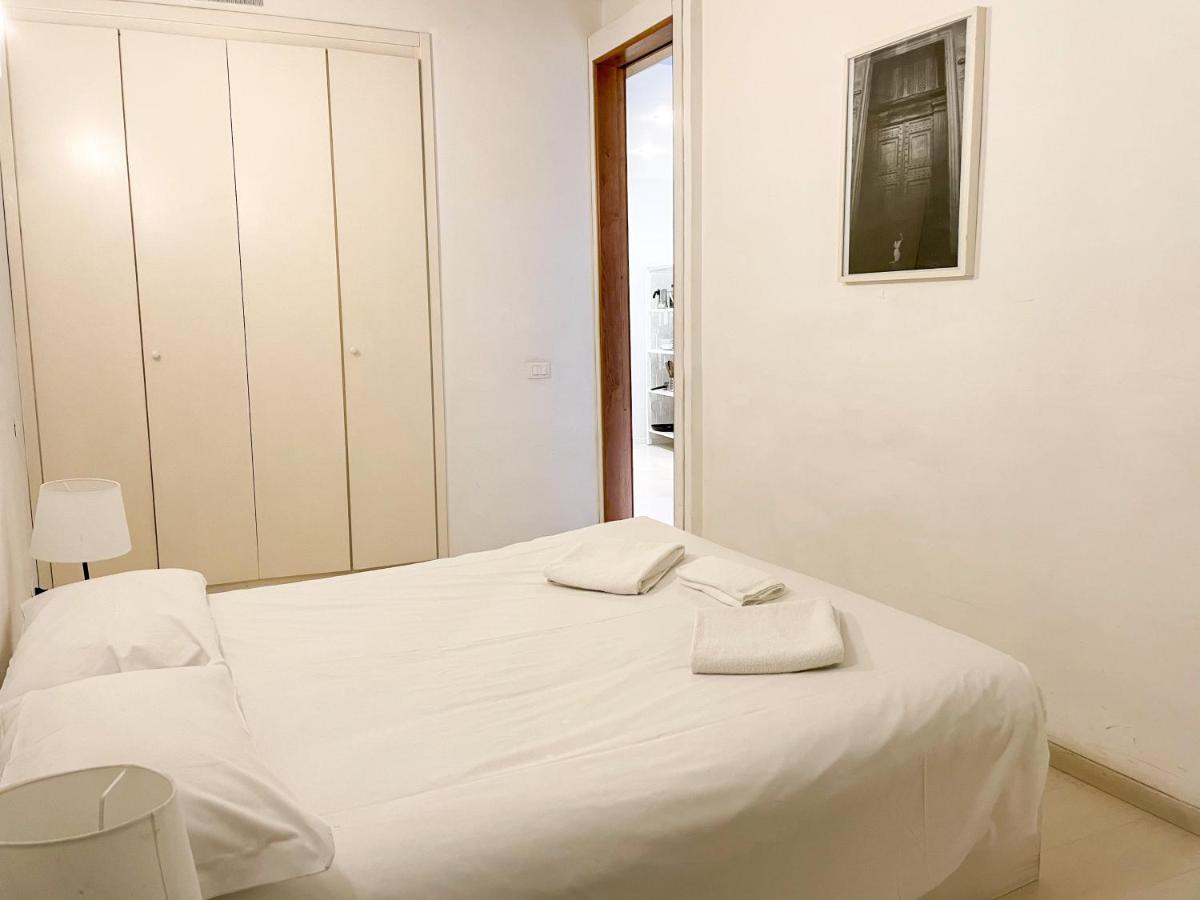 רומא Colosseo 13 Boutique Apartment מראה חיצוני תמונה